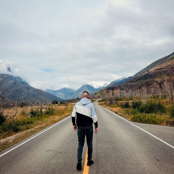 Meet your Posher, Andrian - Picture 1 of 1